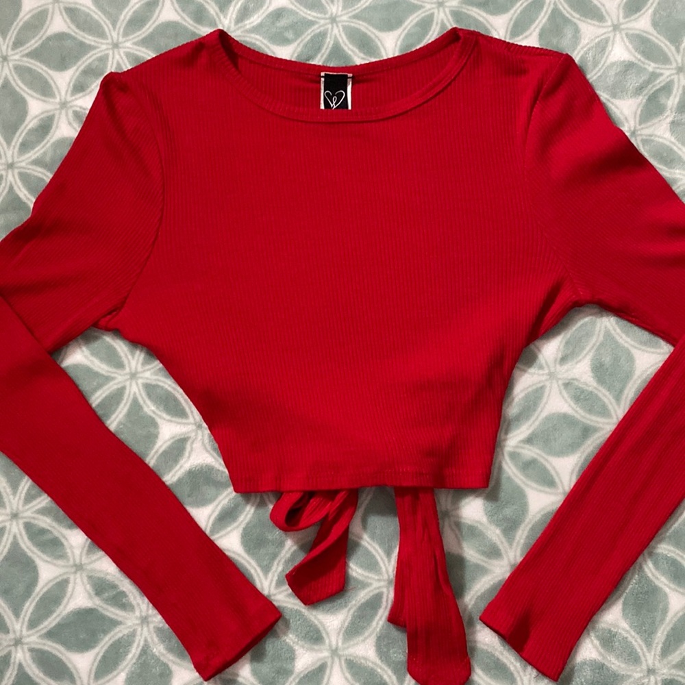 Windsor Red Crop long sleeve